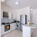 Modern 1 Bedroom 公寓 Paphos