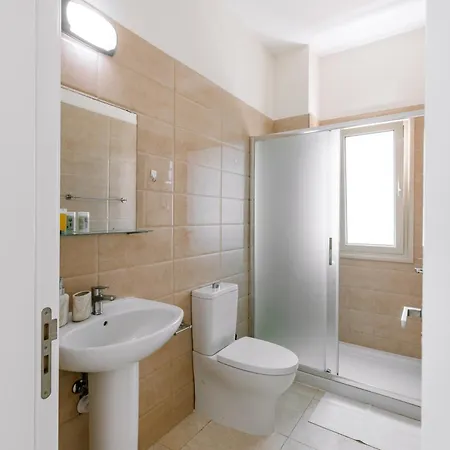 Modern 1 Bedroom