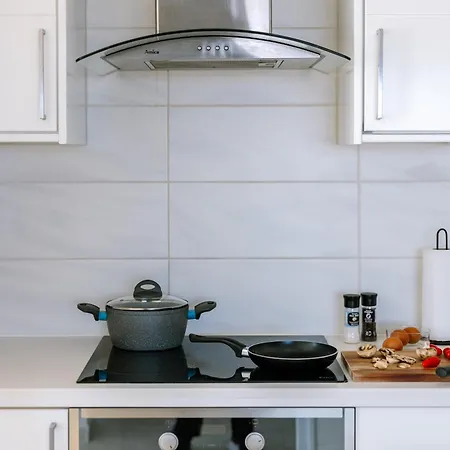 아파트 Modern 1 Bedroom *