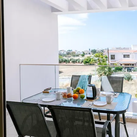 Апартаменты Modern 1 Bedroom