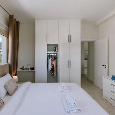Modern 1 Bedroom