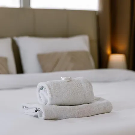 Modern 1 Bedroom Apartamento *