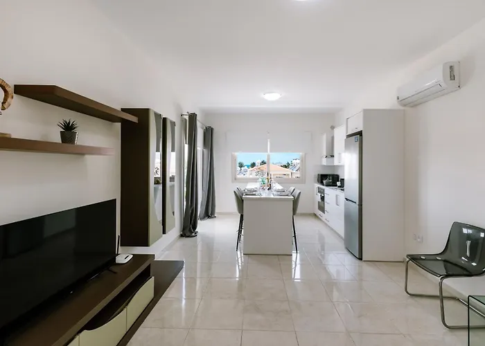 Modern 1 Bedroom Apartmán Paphos